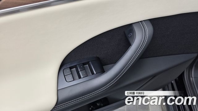 Tesla Model X 2024 — photo 32