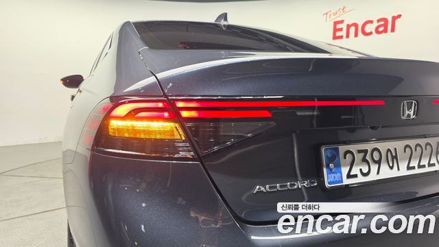 Honda Accord 2024 — photo 9