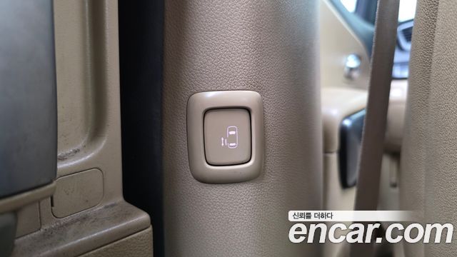 Kia Canival 2017 — photo 16