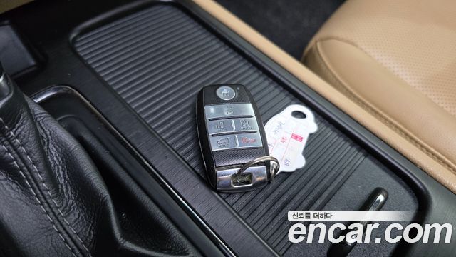 Kia Canival 2017 — photo 18
