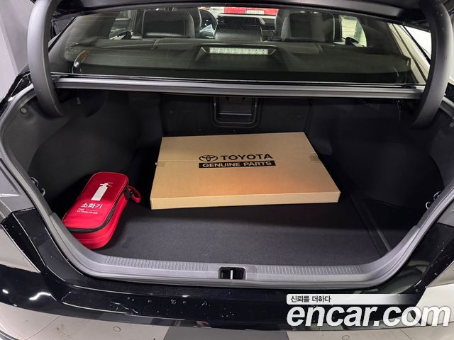 Toyota Camry 2026 — photo 8
