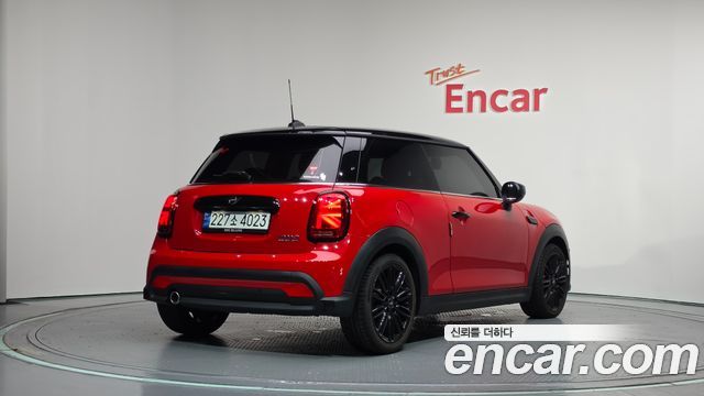 Mini Cooper 2024 — photo 2