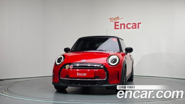 Mini Cooper 2024 — photo 3