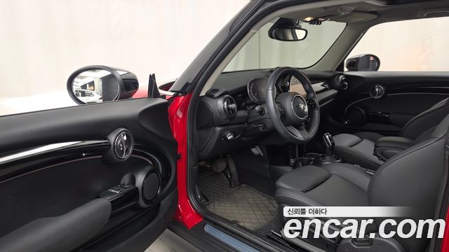 Mini Cooper 2024 — photo 10