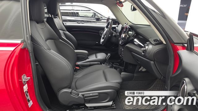 Mini Cooper 2024 — photo 11