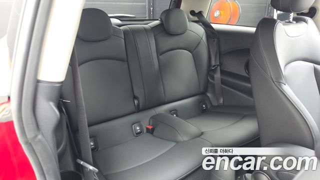 Mini Cooper 2024 — photo 12