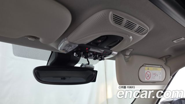 Mini Cooper 2024 — photo 17
