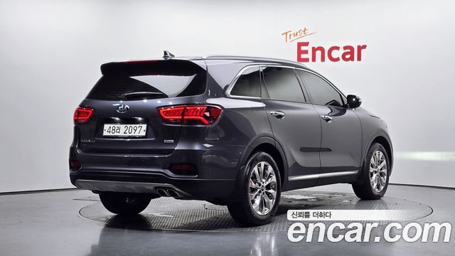 Kia Sorento 2018 — photo 2