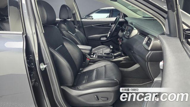 Kia Sorento 2018 — photo 13