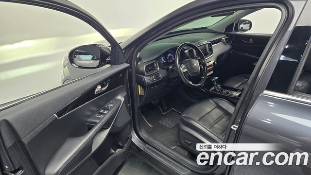 Kia Sorento 2018 — photo 17