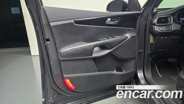 Kia Sorento 2018 — photo 14