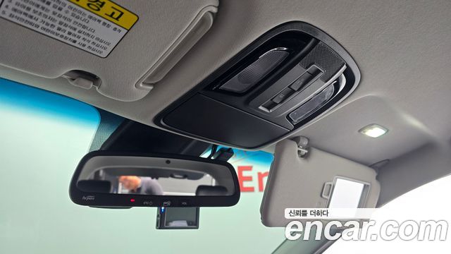 Kia Sorento 2018 — photo 31