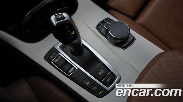 BMW X4 2017 — photo 9