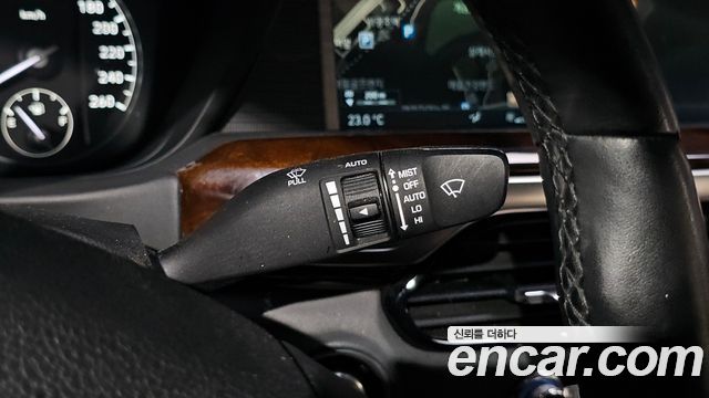 Genesis EQ900 2016 — photo 28