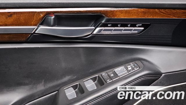 Genesis EQ900 2016 — photo 32