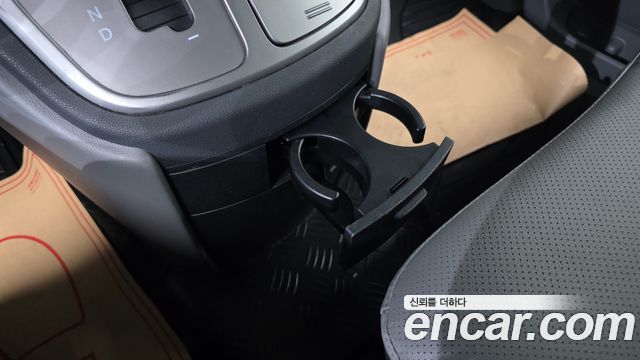Hyundai Starex 2021 — photo 23