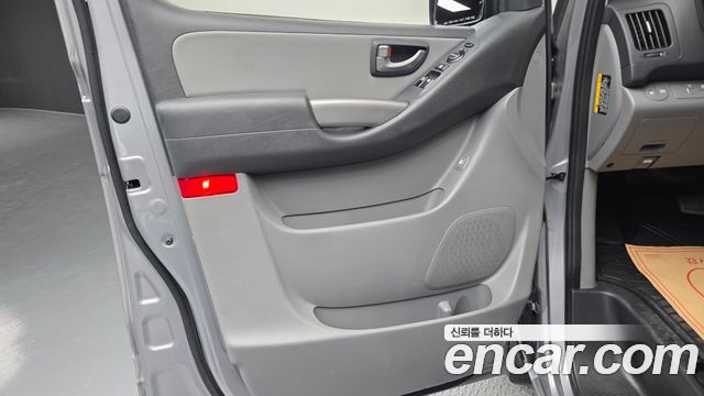 Hyundai Starex 2021 — photo 14