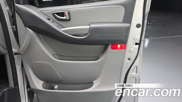 Hyundai Starex 2021 — photo 15