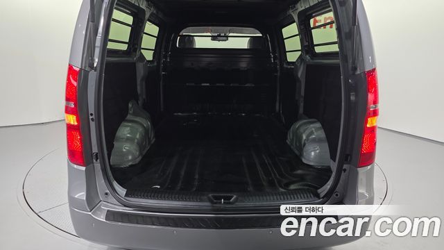 Hyundai Starex 2021 — photo 30