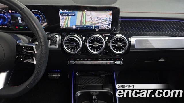 Mercedes-Benz EQB 2026 — photo 22