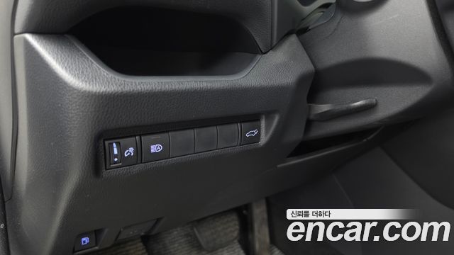 Toyota RAV4 2021 — photo 33