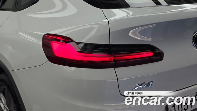 BMW X4 2020 — photo 9