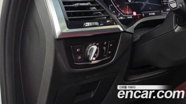 BMW X4 2020 — photo 29