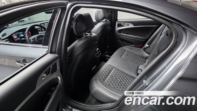 Genesis G70 2019 — photo 26