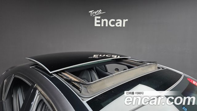 Genesis G70 2019 — photo 35