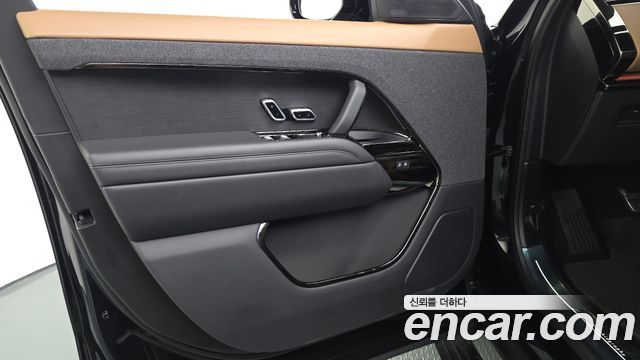 Land Rover Range Rover Sport 2025 — photo 14