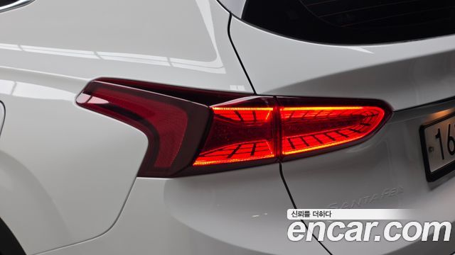 Hyundai Santafe 2019 — photo 9