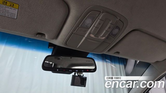 Hyundai Santafe 2019 — photo 27