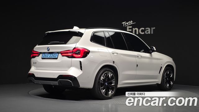 BMW iX3 2023 — photo 2