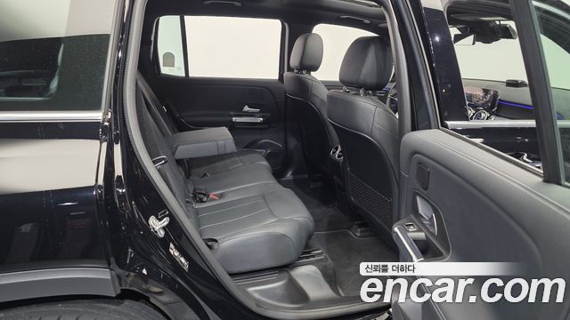 Mercedes-Benz EQB 2026 — photo 18