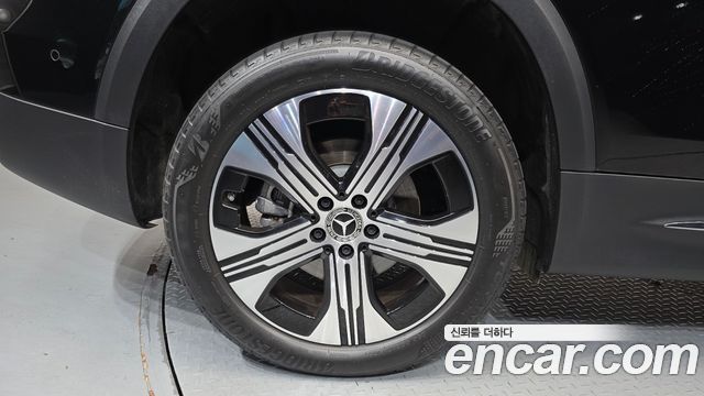 Mercedes-Benz EQB 2026 — photo 7