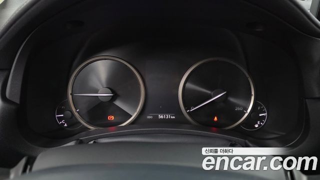 Lexus NX 2021 — photo 11