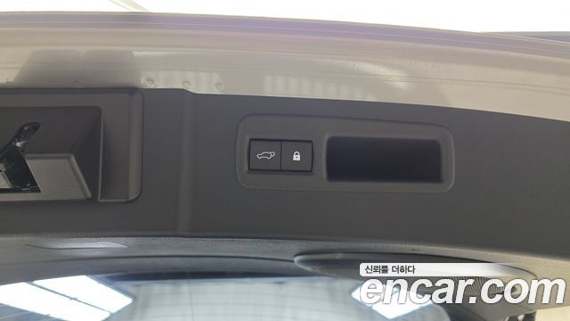 Lexus NX 2021 — photo 24