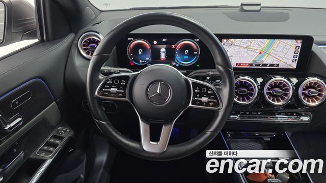Mercedes-Benz EQA 2021 — photo 19