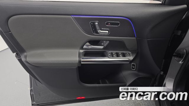 Mercedes-Benz EQA 2021 — photo 14