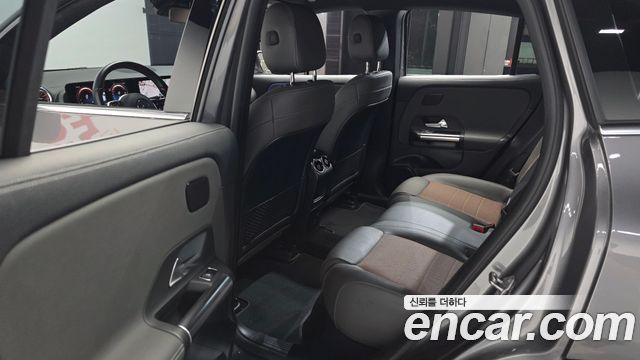 Mercedes-Benz EQA 2021 — photo 16