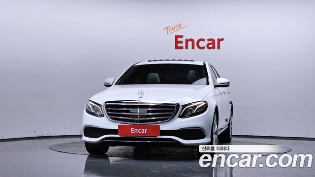 Mercedes-Benz E-Class 2020 — photo 3