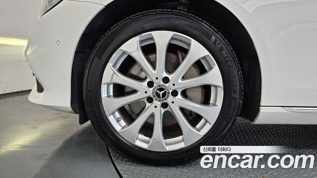 Mercedes-Benz E-Class 2020 — photo 5