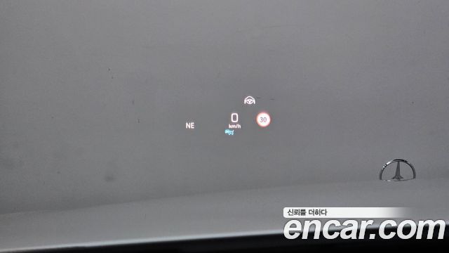 Mercedes-Benz E-Class 2020 — photo 34