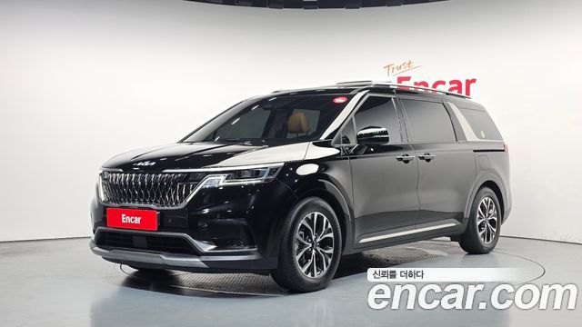 Kia Canival 2023 — photo 1