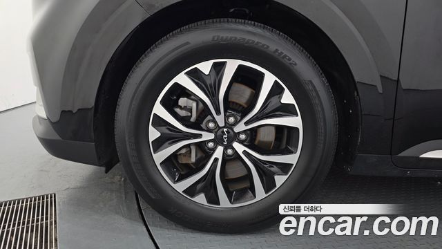 Kia Canival 2023 — photo 5