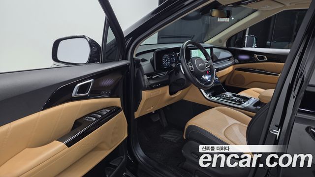 Kia Canival 2023 — photo 10