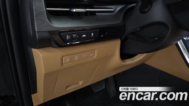 Kia Canival 2023 — photo 14