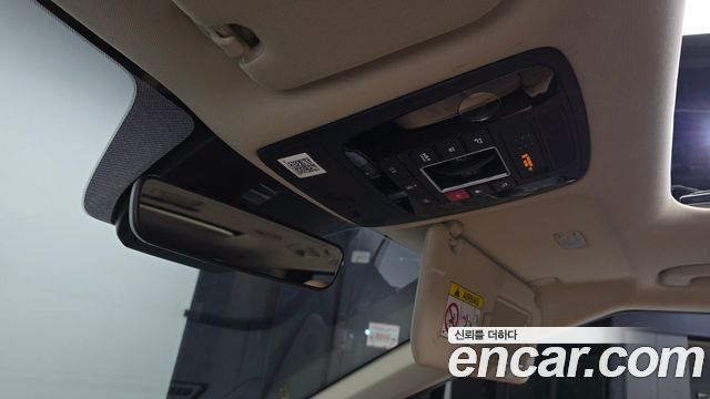 Kia Canival 2023 — photo 17