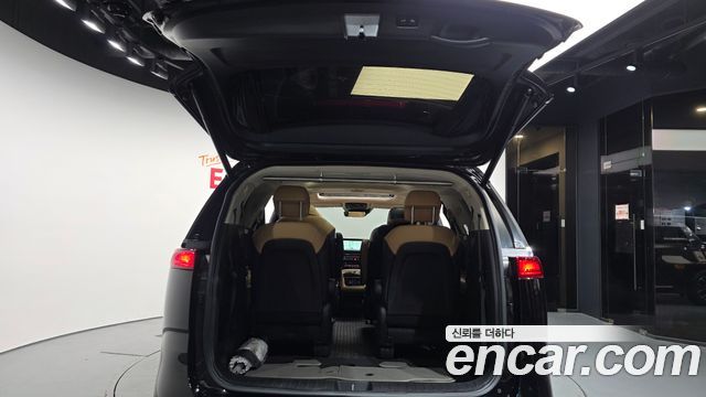 Kia Canival 2023 — photo 20