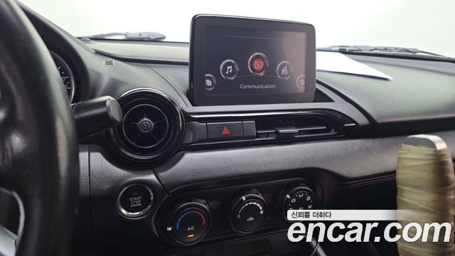 Mazda MX-5 Miata 2019 — photo 14
